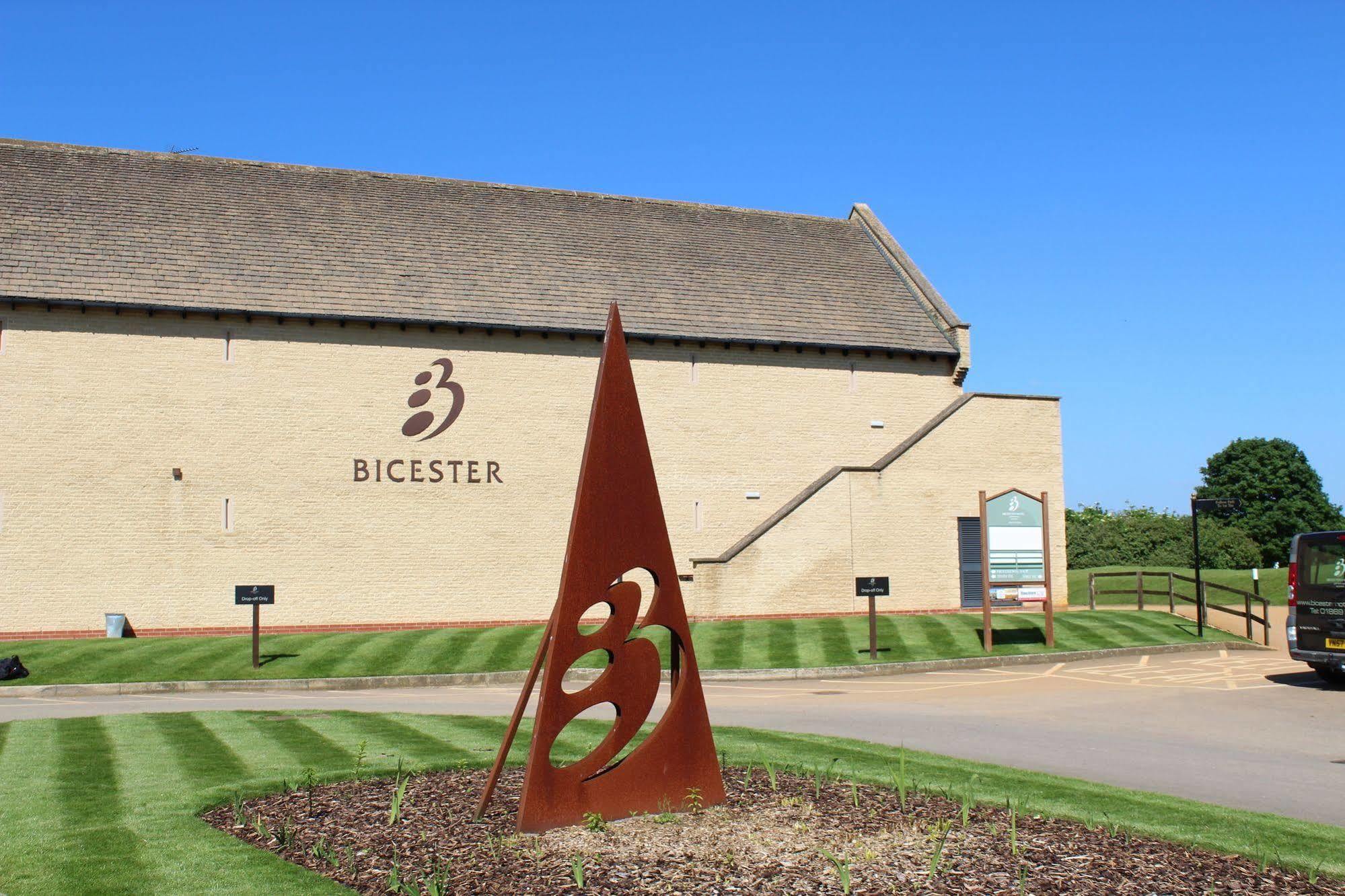 Bicester Hotel, Golf & Spa Exterior photo