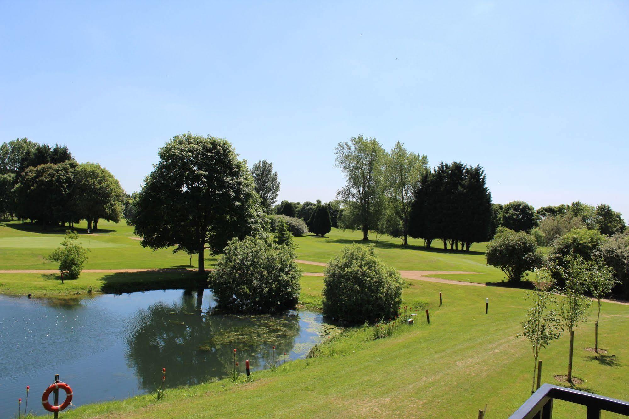 Bicester Hotel, Golf & Spa Exterior photo
